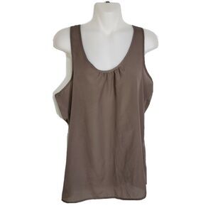 Forever 21 XXI Womens Sz Medium Tank Top Razor Back Sheer Scoop Neck Polyester